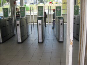 Entry to the Train at Reboleira